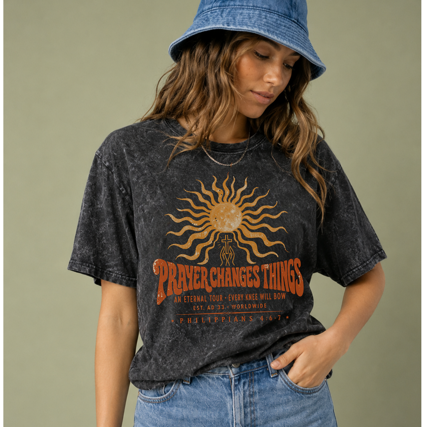 Vintage Sun Graphic Tee — Retro 'Peace, Groove & Vibes' Crewneck